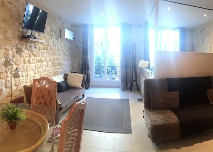 Lumineux Centre - Chatelet Paris